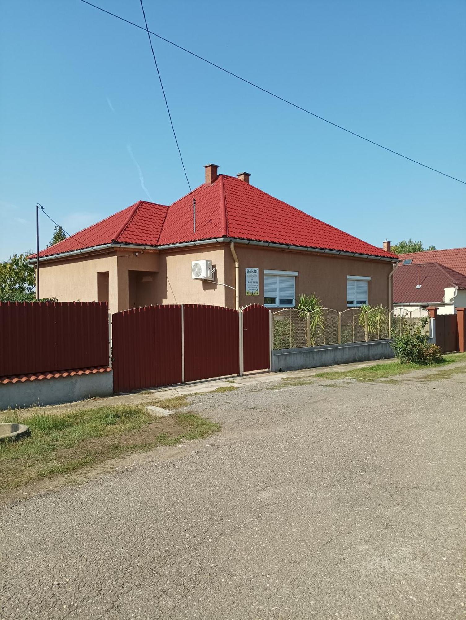 Bandi Vendeghaz Apartment Verpelet Exterior photo