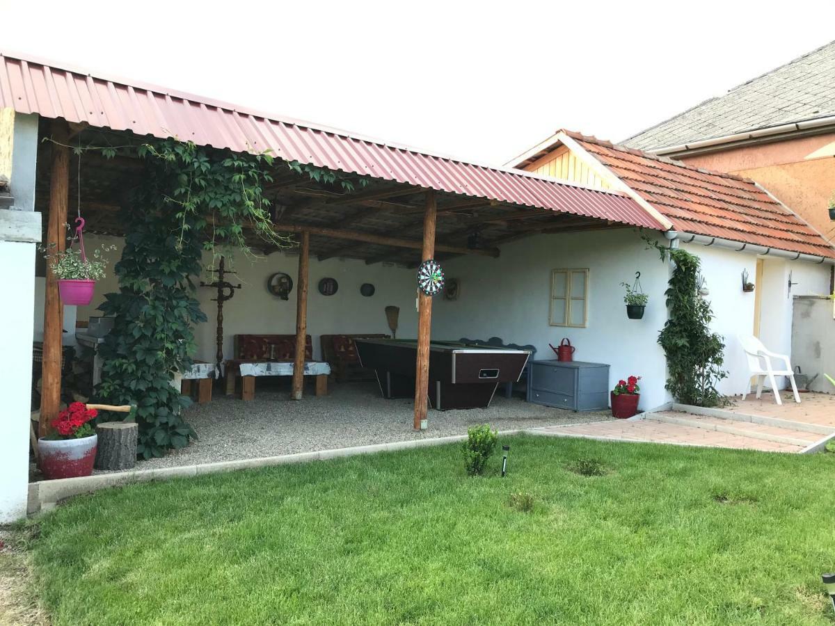 Bandi Vendeghaz Apartment Verpelet Exterior photo
