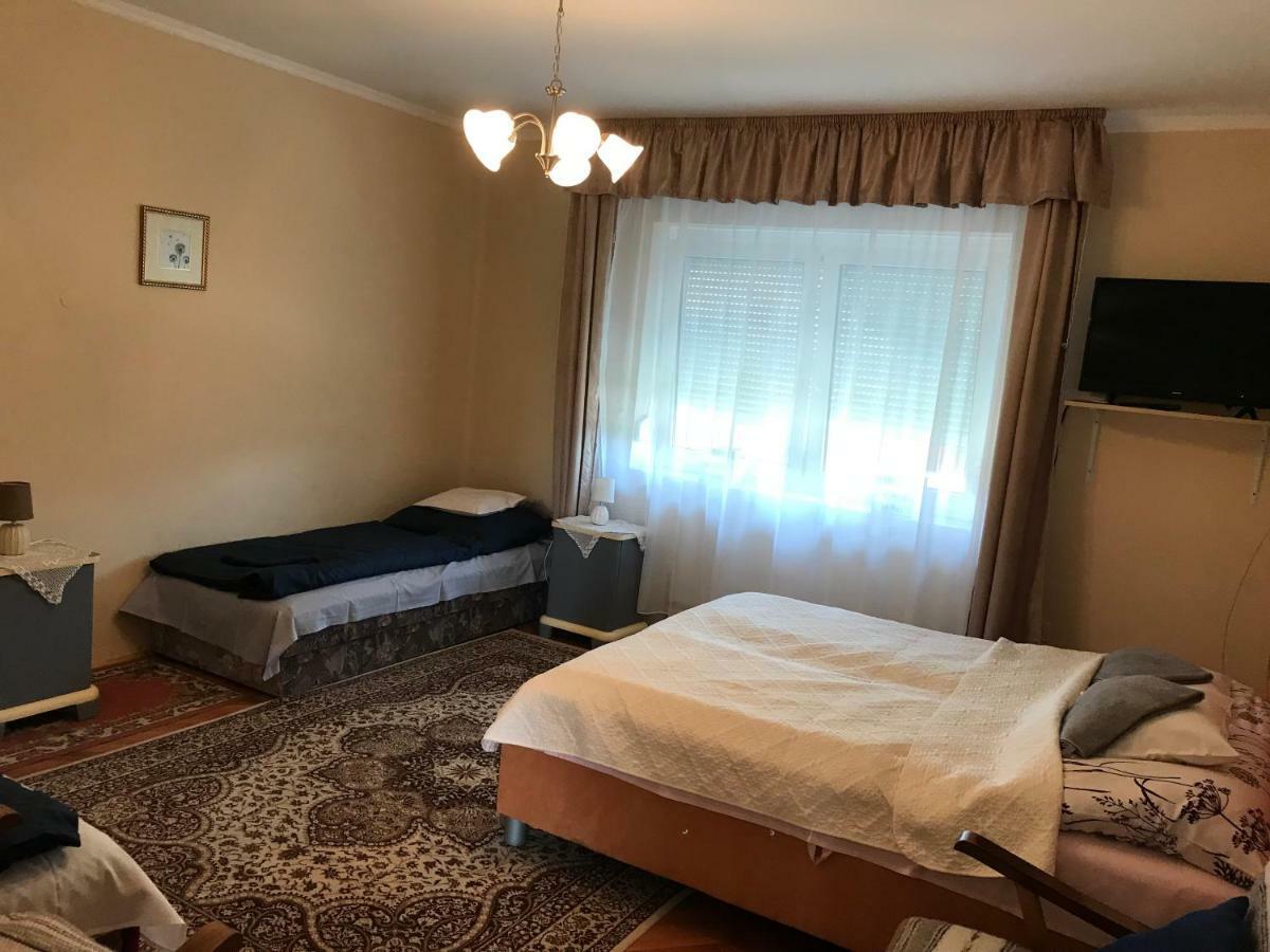 Bandi Vendeghaz Apartment Verpelet Exterior photo